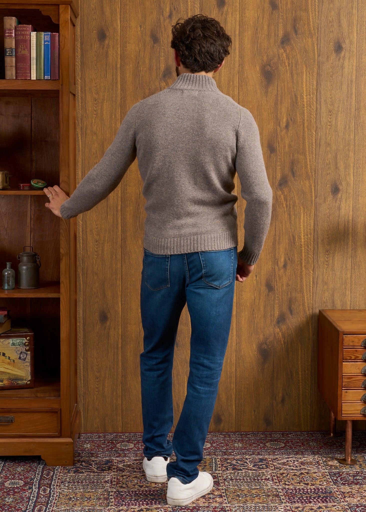 Landford Men's Lambswool Buttoned Jumper In Vole