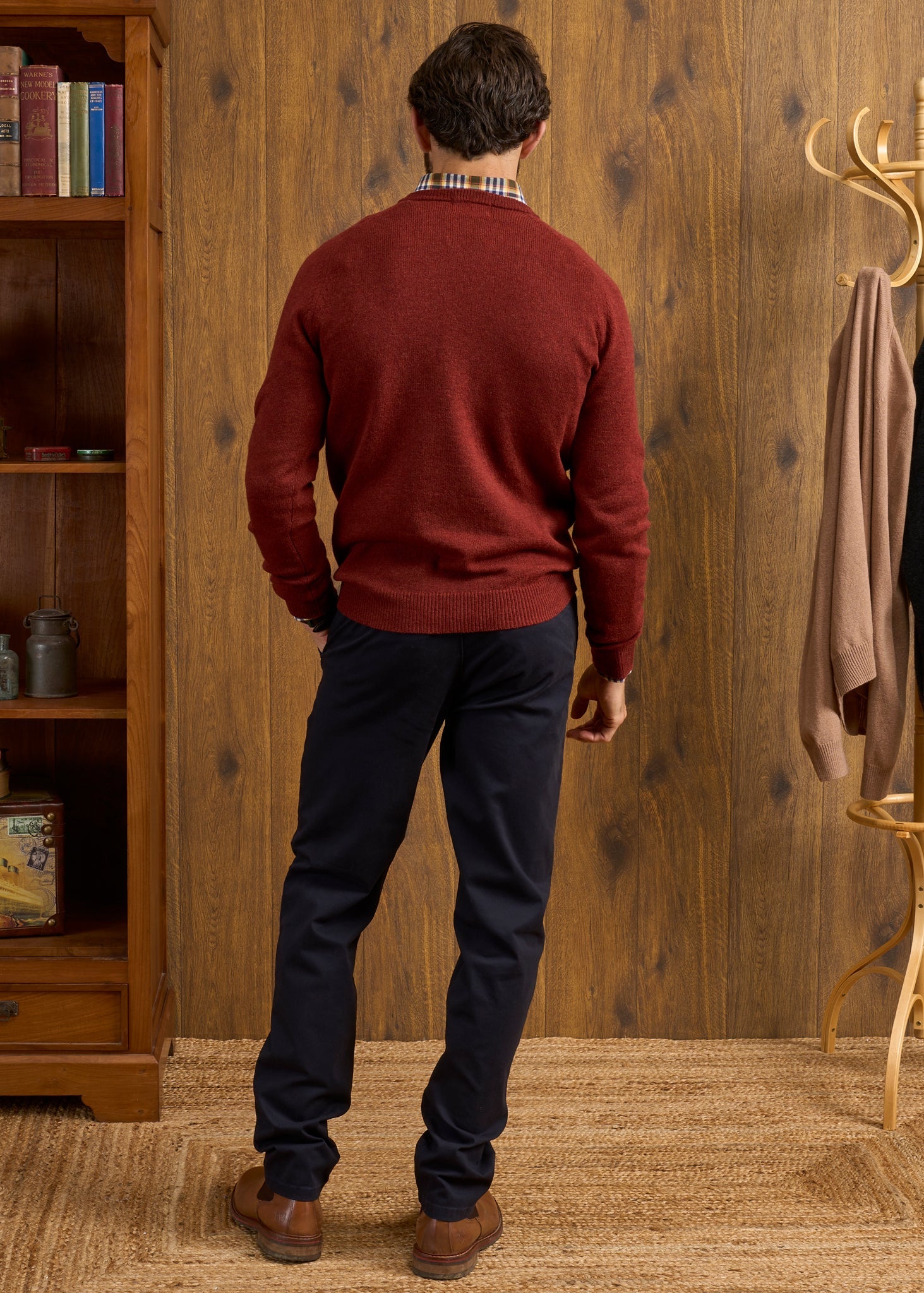 Lenzie Men's Lambswool Jumper In Sienna