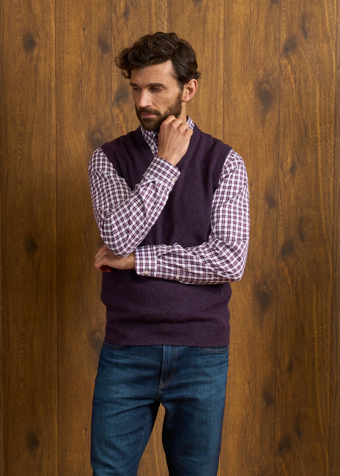 Norfolk Men's Lambswool Slipover in Elderberry