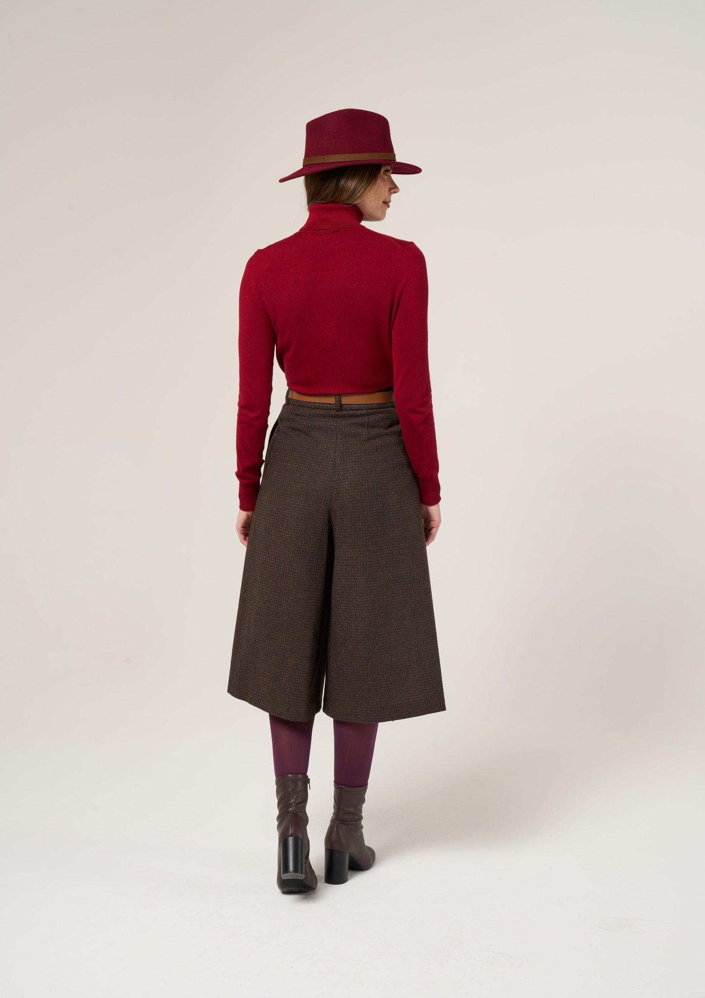 Surrey Ladies Tweed Culottes In Bramble