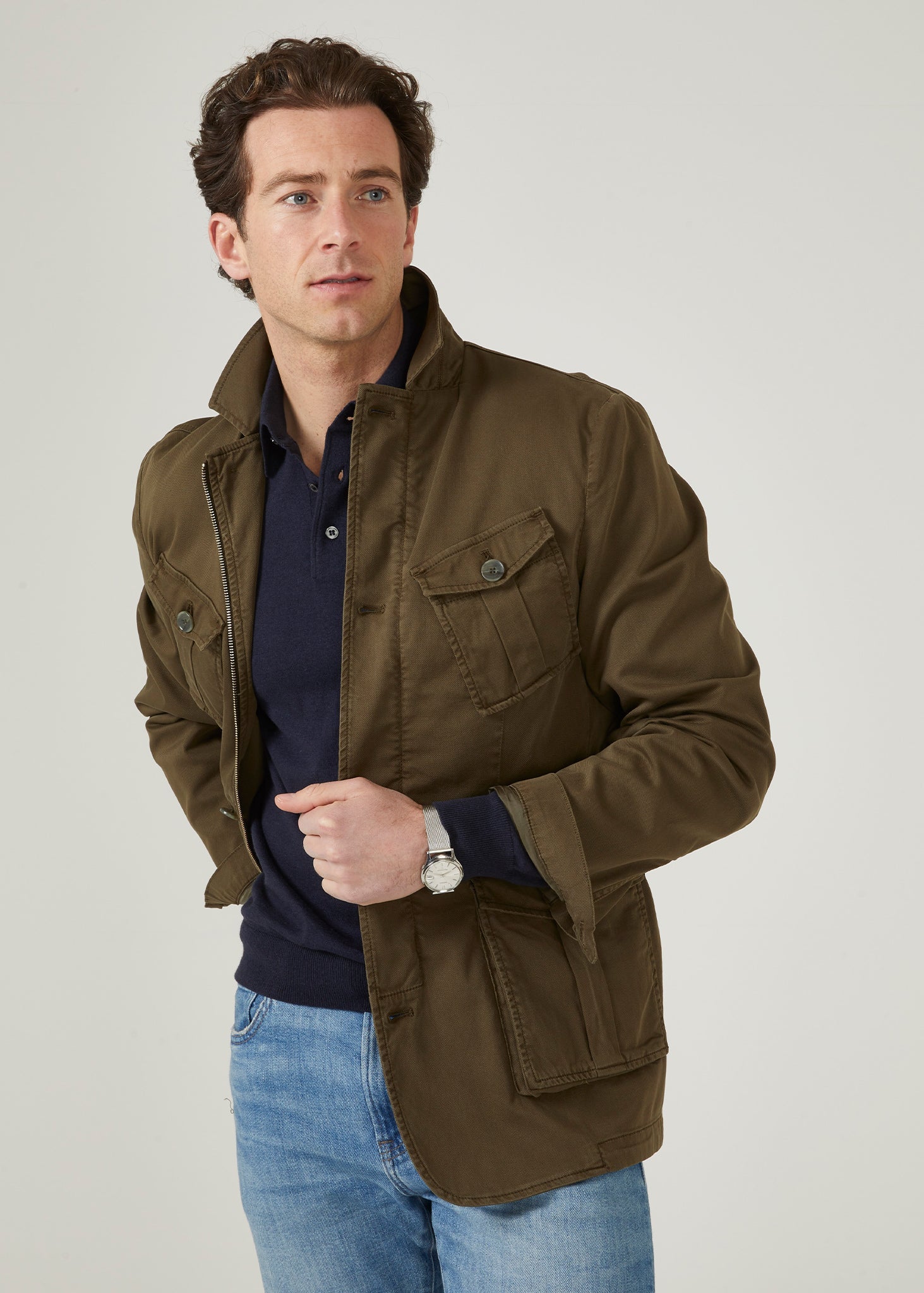 Casual men's jacket in olive green.